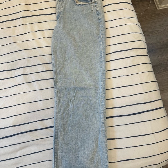 Abercrombie 90s Relaxed High Rise Jean - Picture 4 of 4